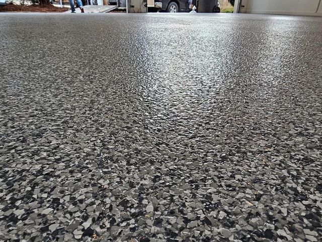 Grey flake, garage: flake system floor, garage