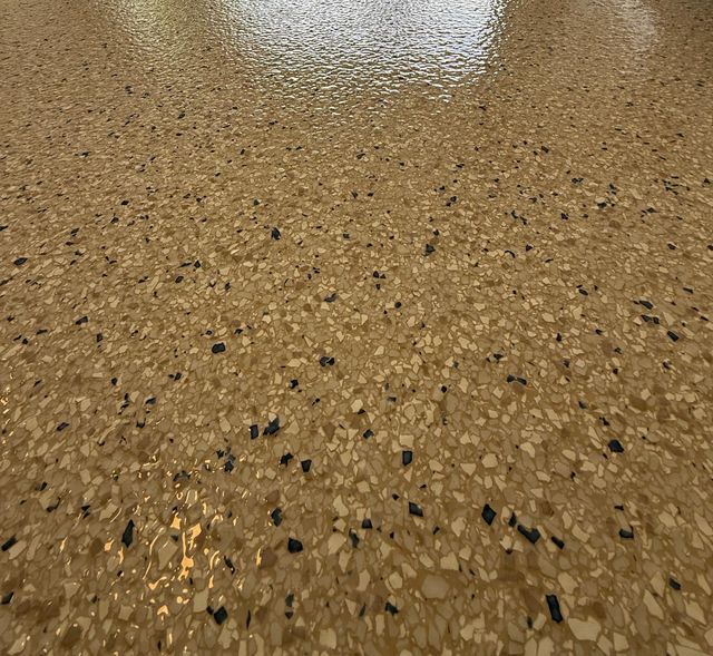 Tan flake, garage: flake system floor, garage