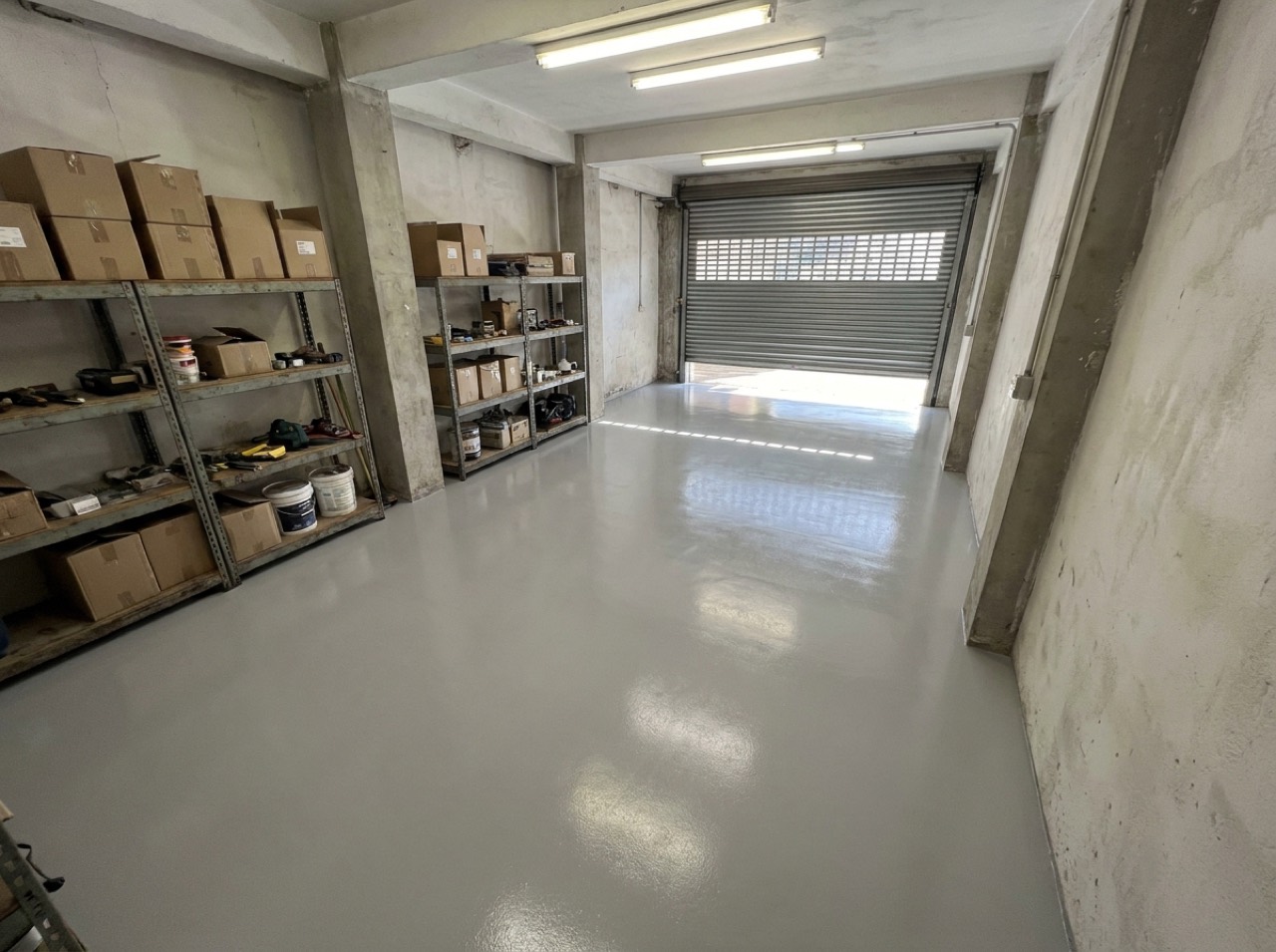 Graphite floor after installation